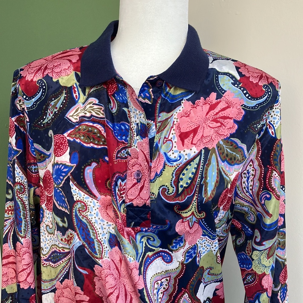 Vintage 80s Collared Silky Floral Henley Blouse - Picture 2 of 7